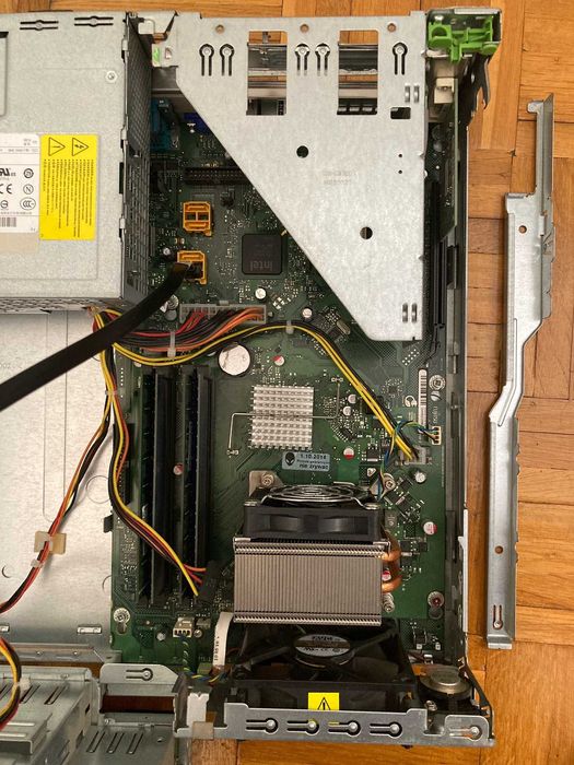 Komputer stacjonarny Fujitsu Esprimo E5731 E85+ E5500 2.8GHz 8GB RAM