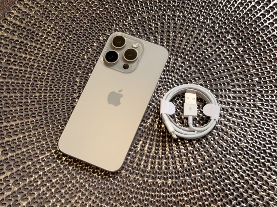 Apple Iphone 15 Pro 256GB Natural Neverlock Батарея 88%