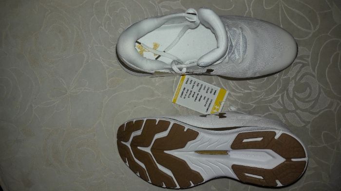 Under Armour CHARGED BANDIT 42,5
