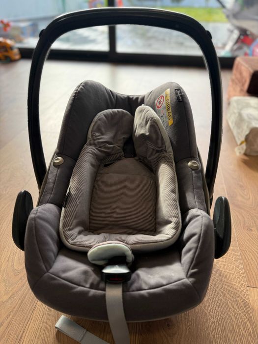 Ovo bebeconfort com redutor, adaptadores e forra