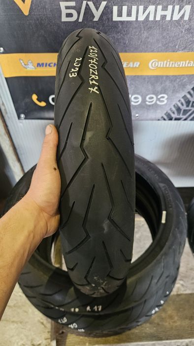 Pirelli Diablo rosso 120 70r17