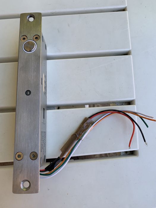 Fechadura eléctrica