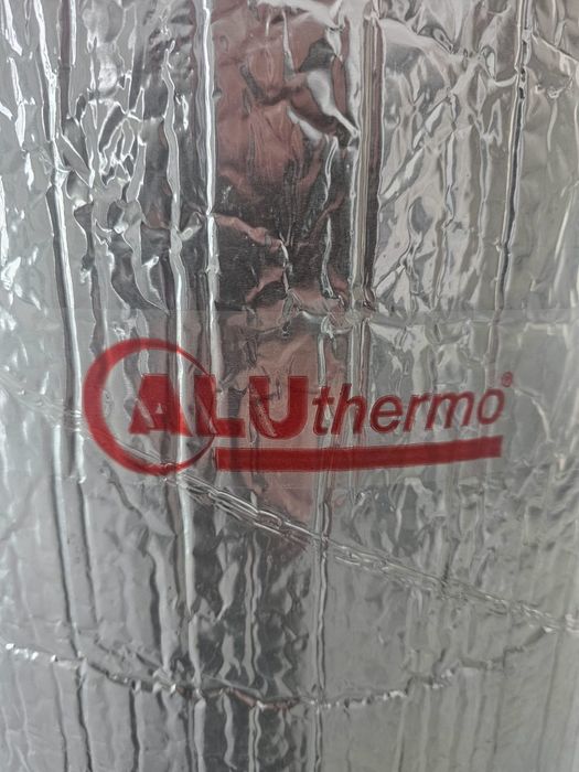 Aluthermo folią termoizolacyjna 800 zł za 9,5 m2.