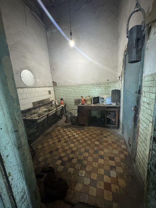 Продам промислову базу