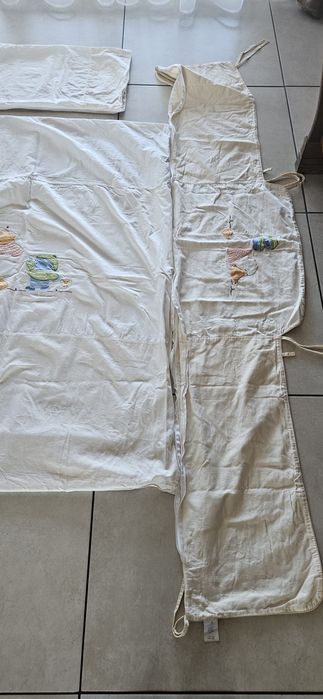 Zestaw do niemowlęcego łóżeczka