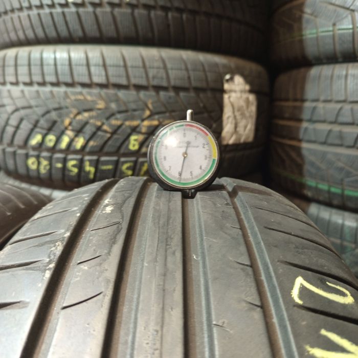 215/60R16 Dunlop Sport BluResponse