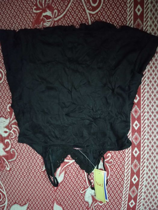 Стильный фирменный  шикарный топ топик