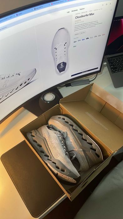 TTenis oncloud max, size 43, cor cinza, em bom estado.