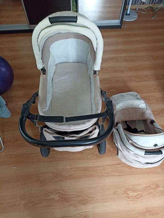 Продам каляску  2в1