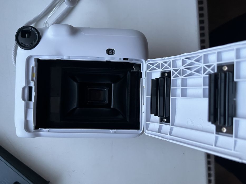 Полароїд instax mini 12, з чохлом