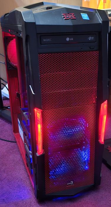 Komputer stacjonarny i7 R9 290X 8gb 750w