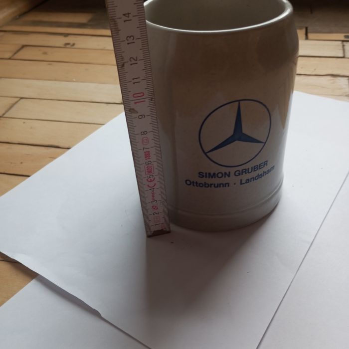Kufel ceramiczny Mercedes Simon Gruber Ottobrunn Niemcy Stary loft 0,5