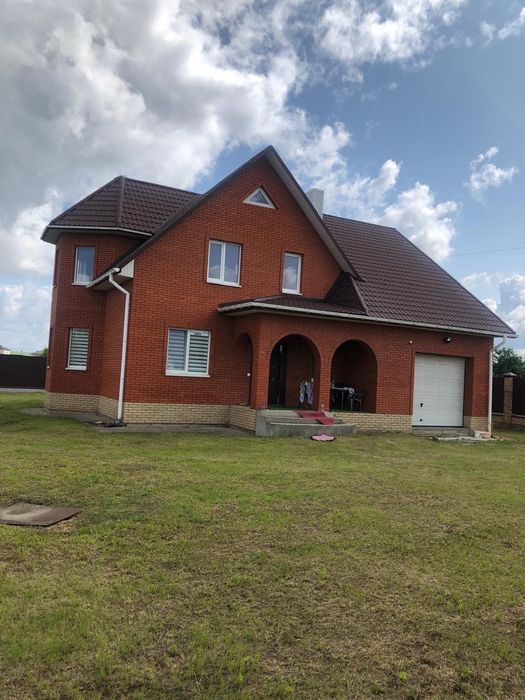 Продам будинок в с Підгайці площею 217 м2