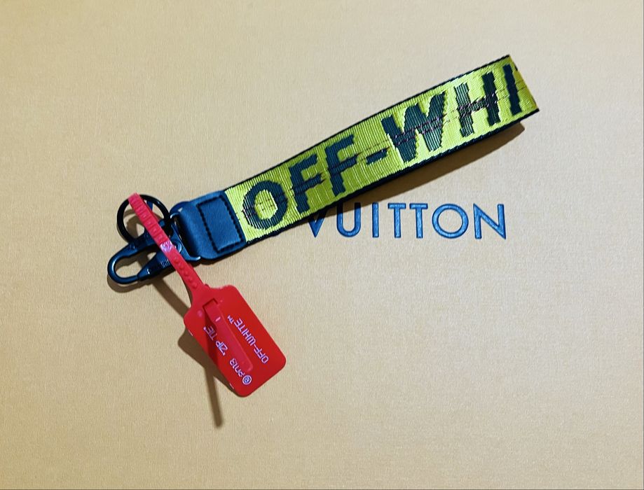 Off white krótka smycz do kluczy