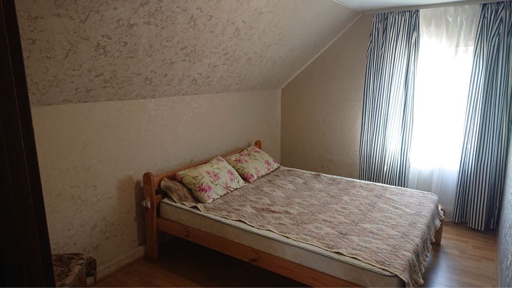 Продається автономний будинок в смт.Гребінки