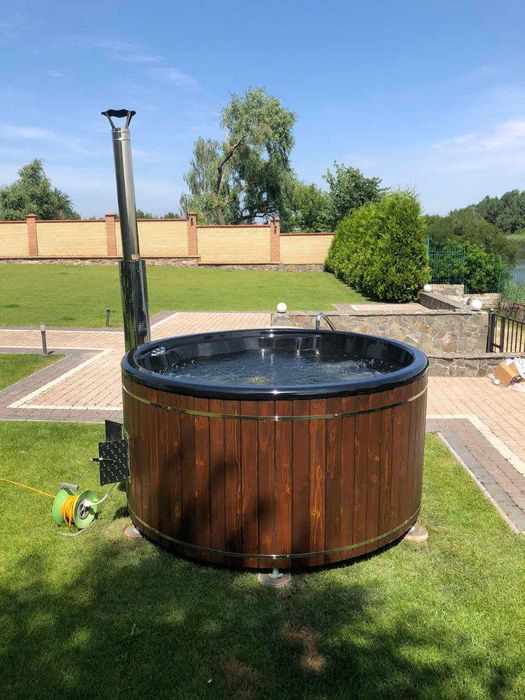 Виробники чанів джакузі. Купіль на дрова Мобільна лазня Баня Сауна