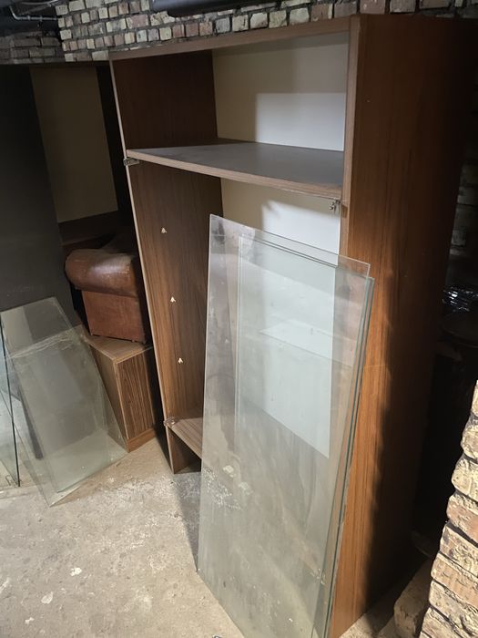 Czyszczenie piwnicy wspólnoty blokowej, różne meble za darmo