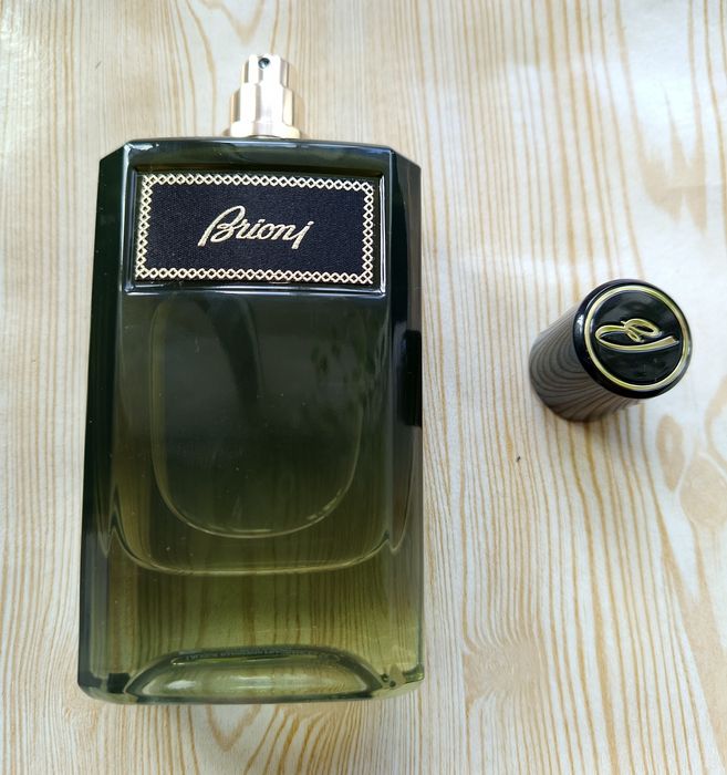 Парфюм чоловічий Brioni Essentiel