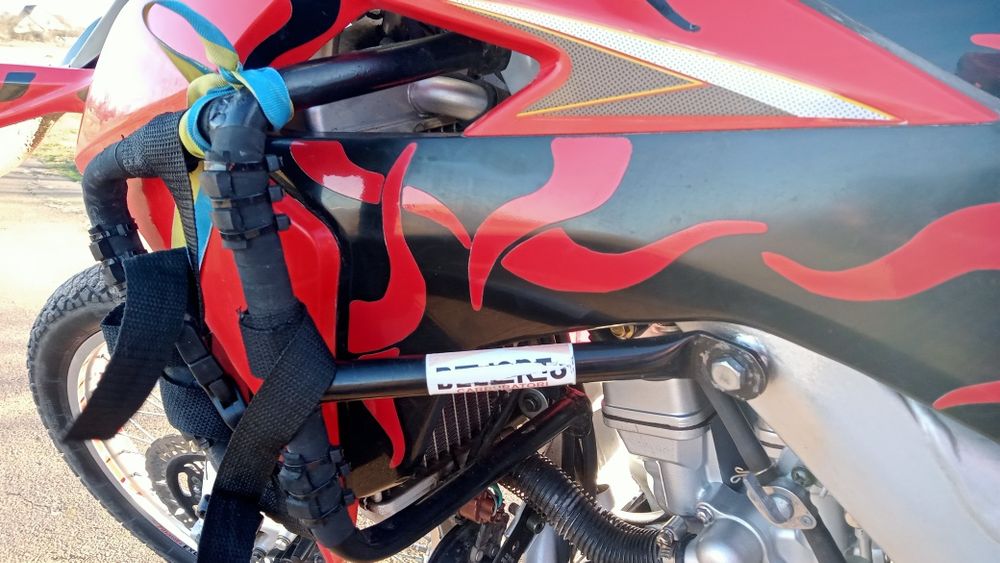 Мотоцикл Loncin  300