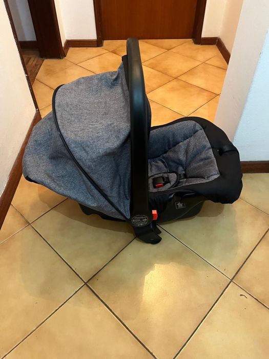 Cadeirinha de Bebé para Carro (Grupo 0+) – Bom Estado