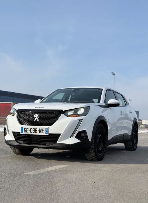 Peugeot 2008 Peugeot 2008, Active, Diesel, Manual, LED, Hak