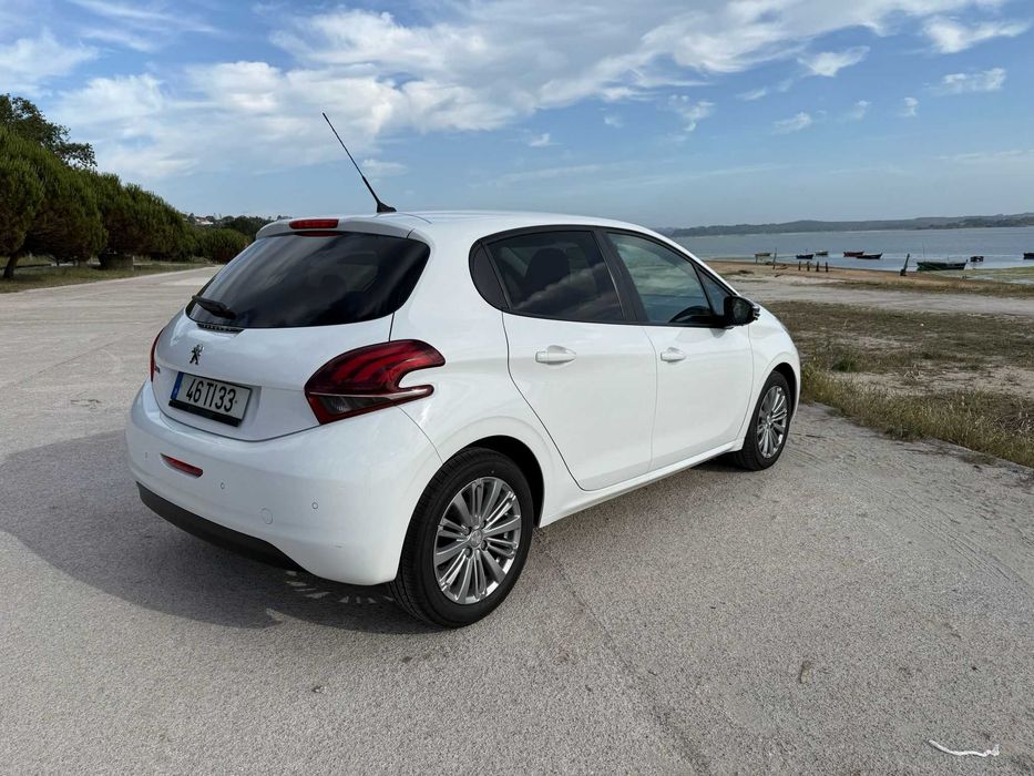 Peugeot 208 1.6 BlueHDi Style