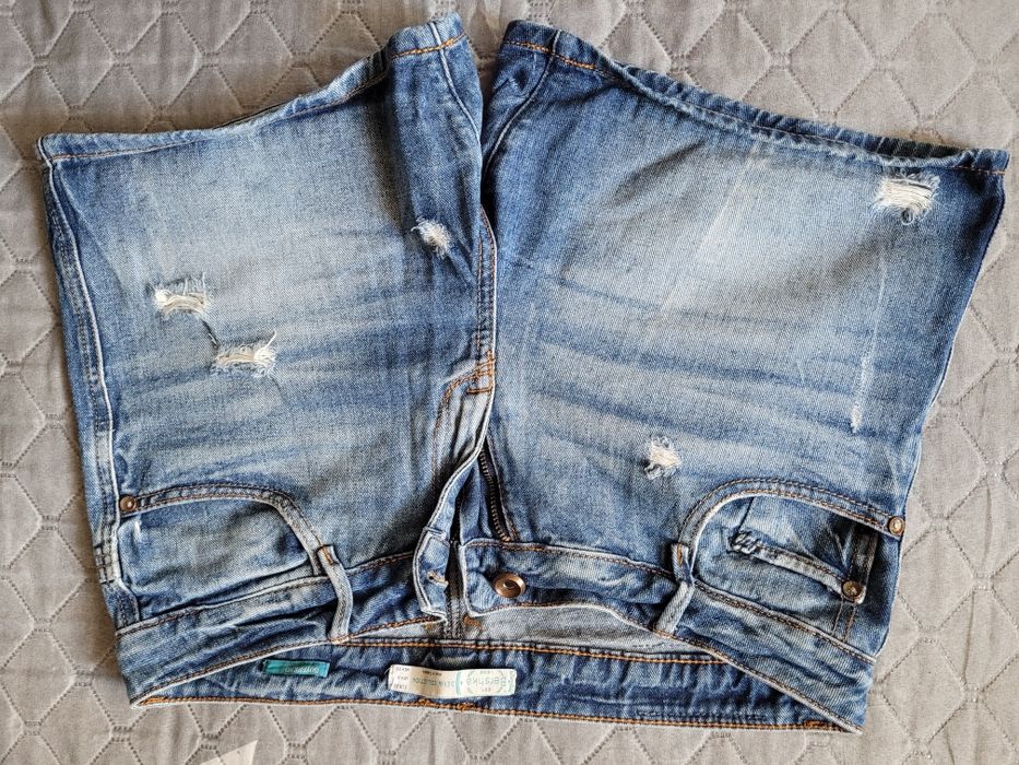 Spodenki krótkie Bershka Boyfriend r.36