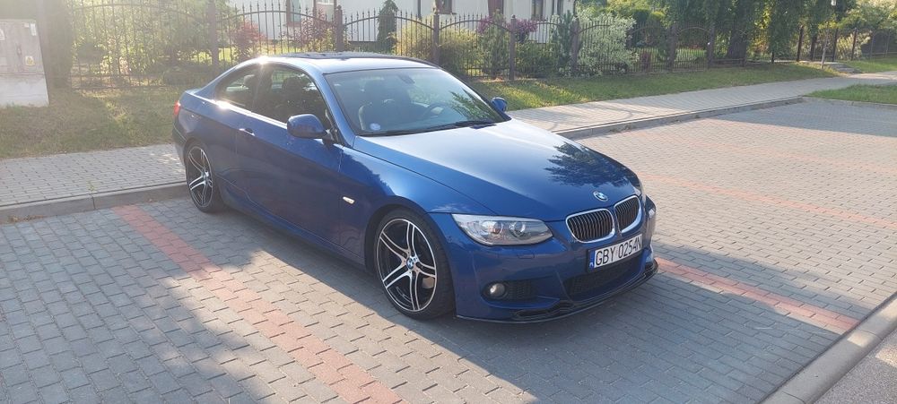 BMW E92 325I 2011