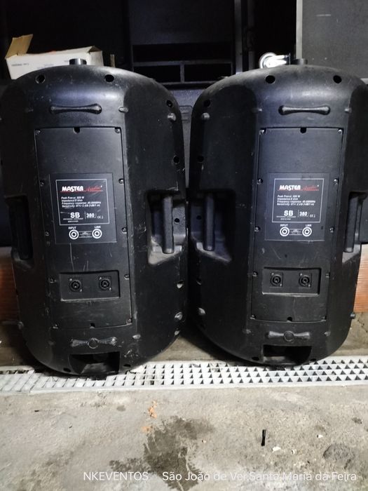 Par de colunas de 15" master audio