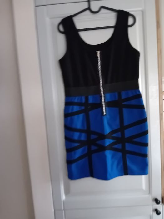 Boohoo śliczna sukienka jak nowa M