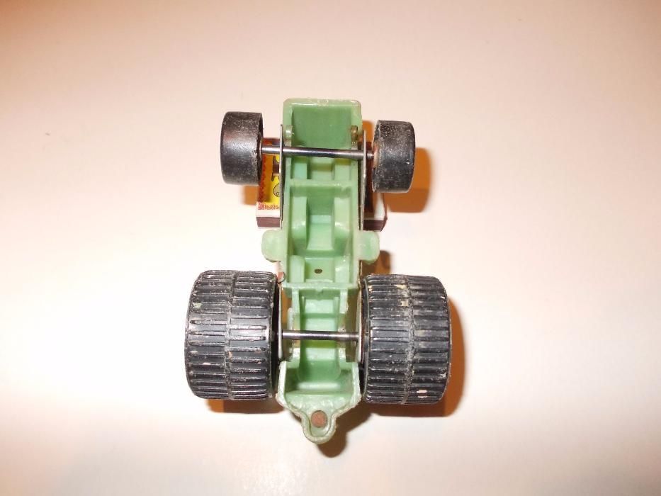 Игрушка СССР колесный трактор