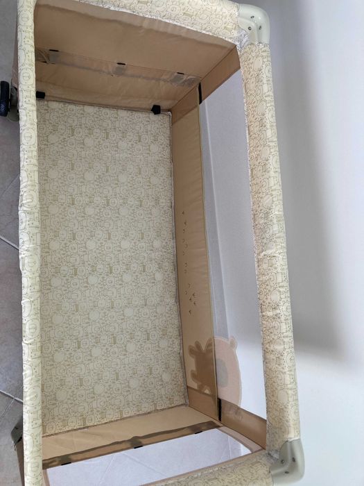 Cama Viagem Jané ótimo estado, com colchão suplementar, muito compacto