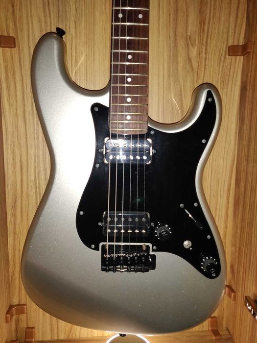 Fender Boxer Series Stratocaster HH Limited Edition MADE IN JAPAN !