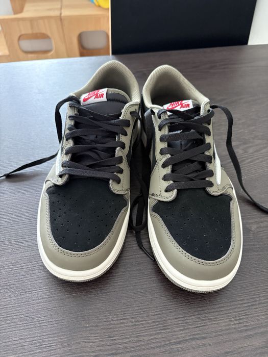 Nike Air Jordan 1 Low x Travis Scott Olive – Tamanho 43