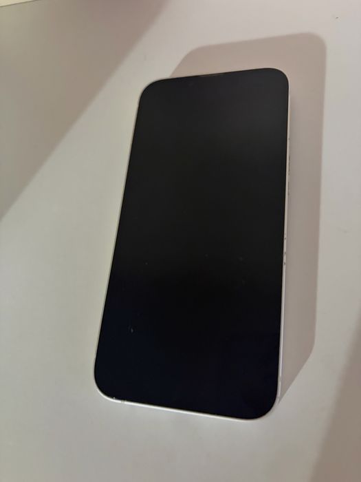 Iphone 13 biały