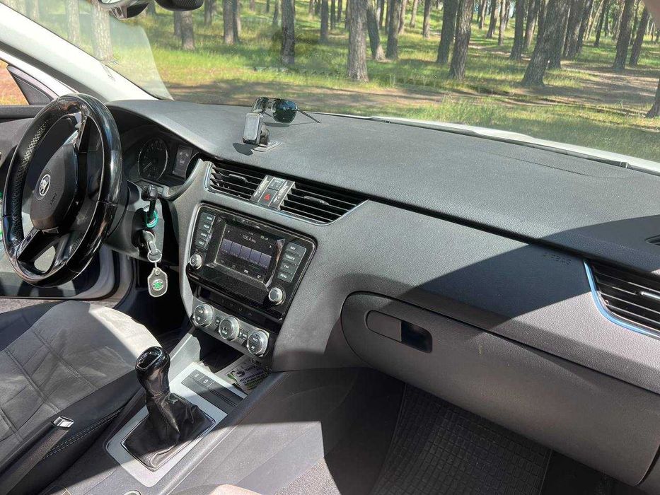 Skoda Oktavia A7 2015 2.0 TDI