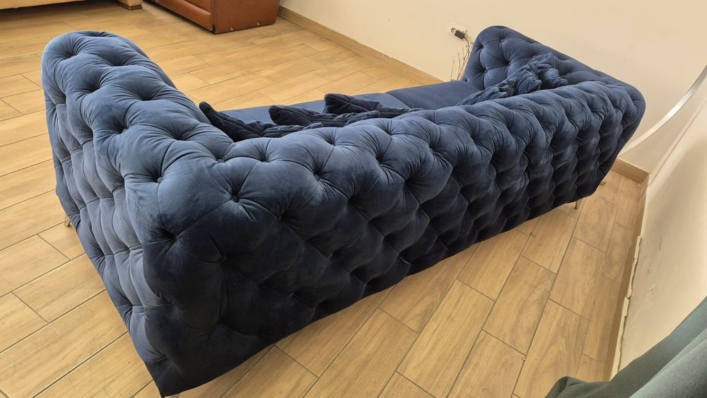 Стильний велюровий диван Chesterfield з Європи