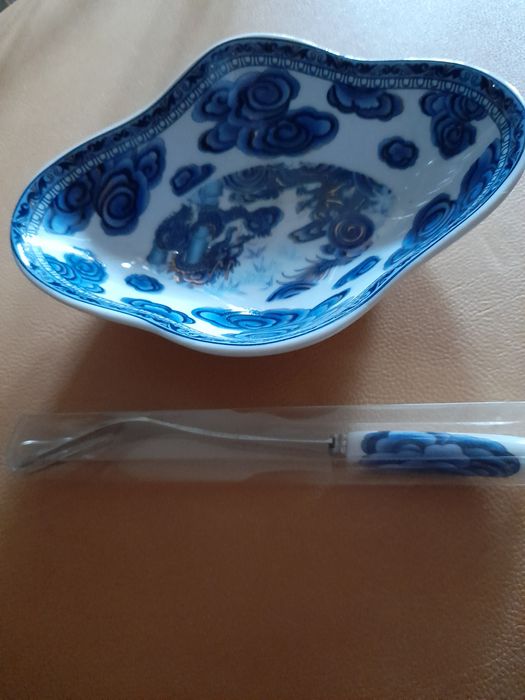 Тарілочка + виделочка для маслин/оливок