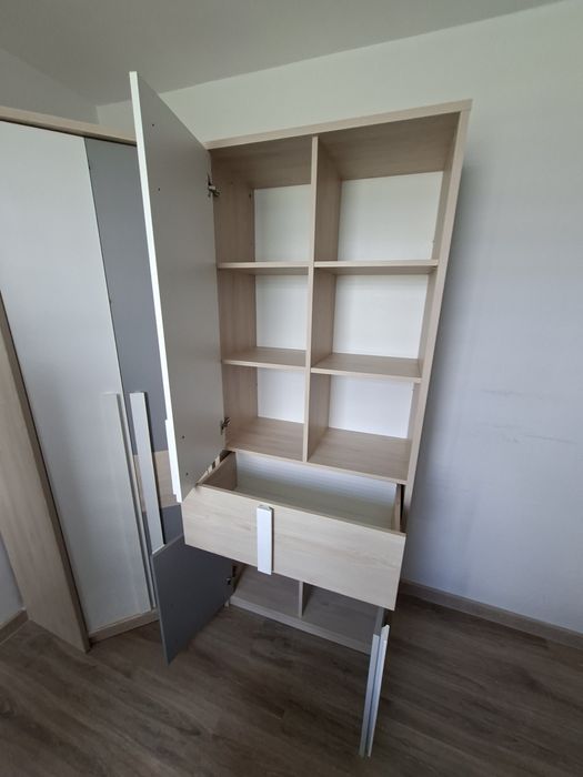 Komplet mebli młodzieżowych