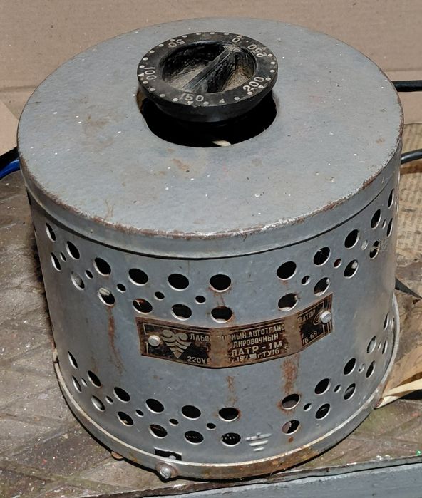 Продам автотрансформатор ЛАТР-1М