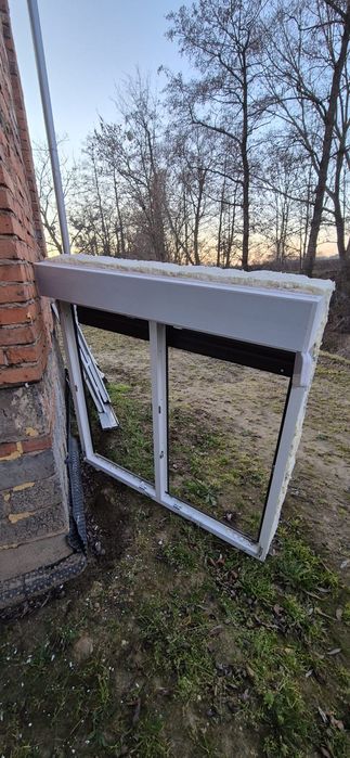 Okno z roletą 2 skrzydła