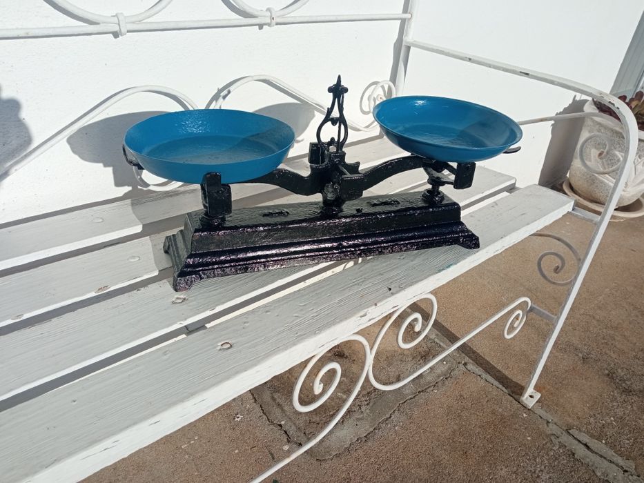 Balanças decimais uma 10kg a outra e para ornamentar