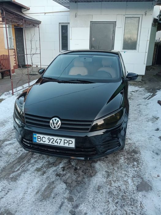 Фульцваген джета  2014р з двигуном 1.6 мпі газ бензин