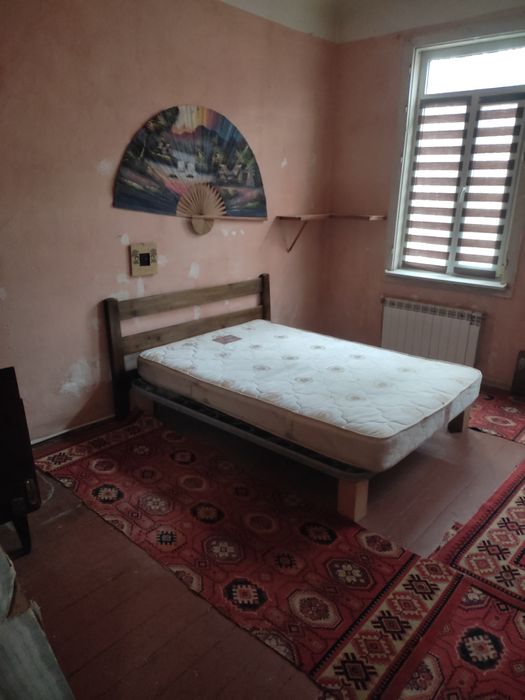 Здаеться одно  кімн по вул Белінського  р он вул Буковинськой