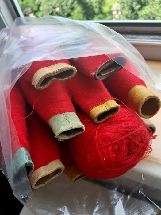 Продам шерстянные нитки.