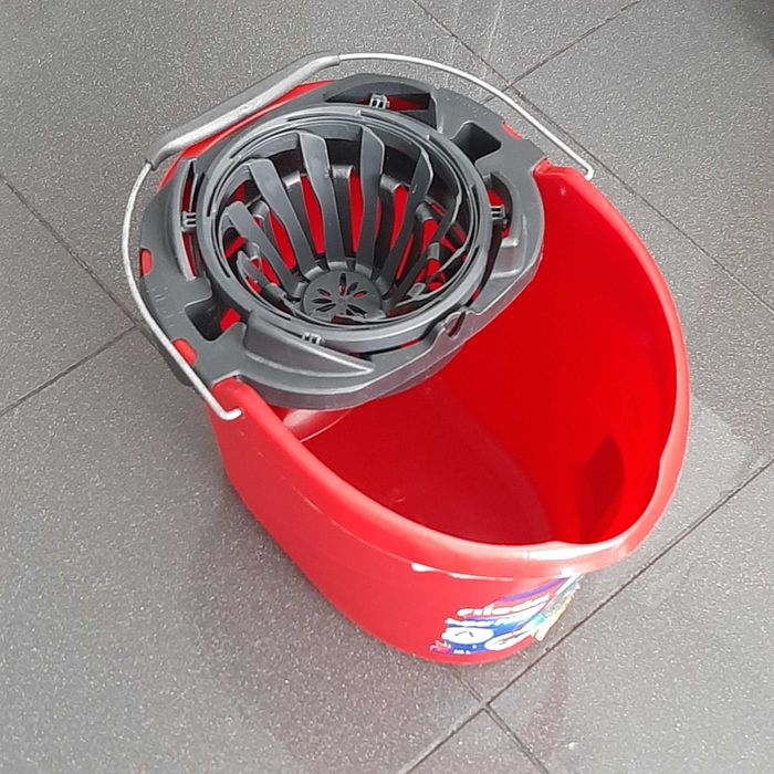 Balde com Espremedor 10L Superfácil Vileda