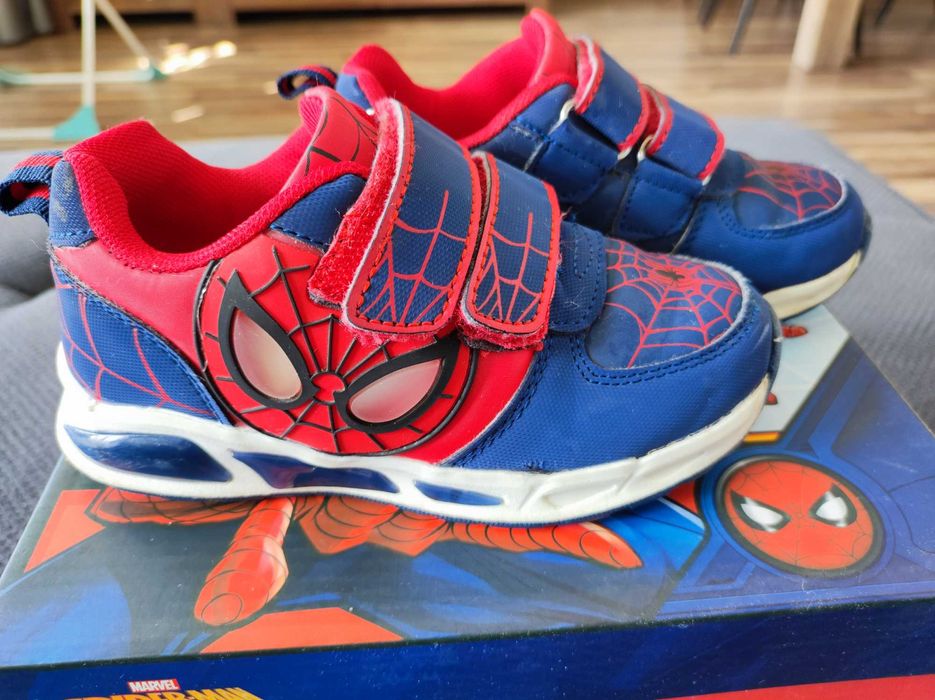 Adidasy Marvel Spiderman r.27