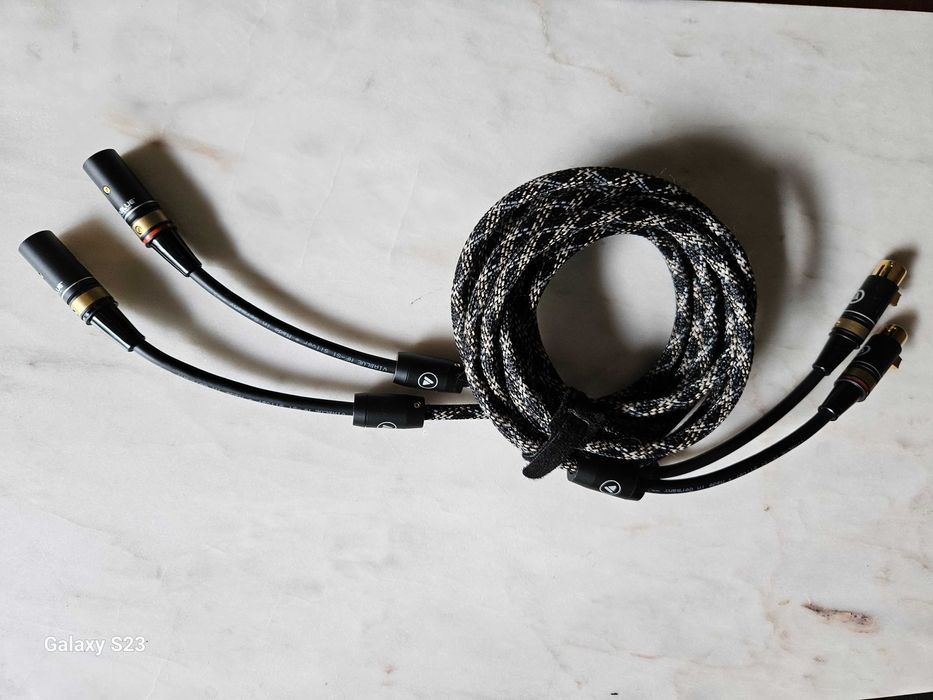 Cabo XLR stereo Viablue NF-S1 Silver com 3,0 m.