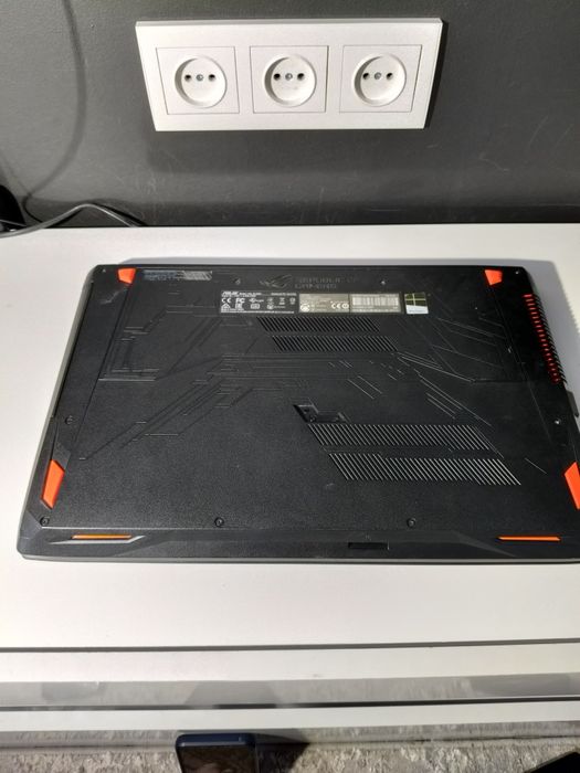 Ігровий ноутбук asus GL 553v/GTX 1050 ti/i7/16 гб/SSD 256/15,6 full HD