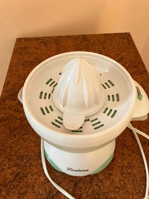 Соковижималка Binatone Electric citrus jucer